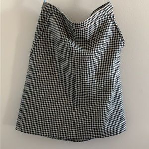 Mid length pencil skirt